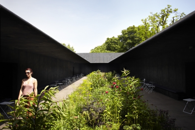 Serpentine galerijos paviljonas, 2011. Projektavo Peter Zumthor. Nuotr.  John Offenbach