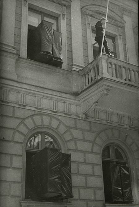 Urmas Muru, Performansas „A rebours“ Helsinkyje, 1992 m.