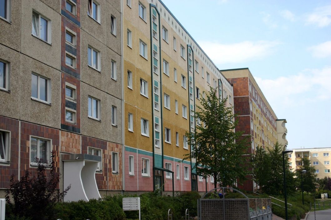 Surenkamieji blokiniai namai Rostoke (Vokietija). T. Westermayerio nuotrauka, 2006 m.
